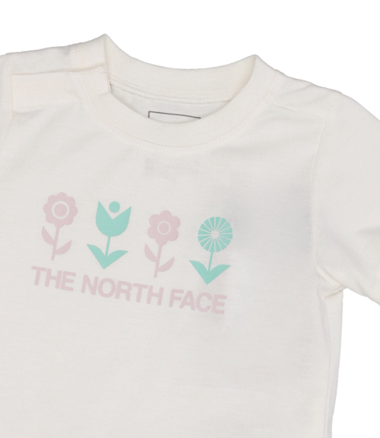 The North Face Kids | White and Pink T-Shirt and Bermuda Shorts Set