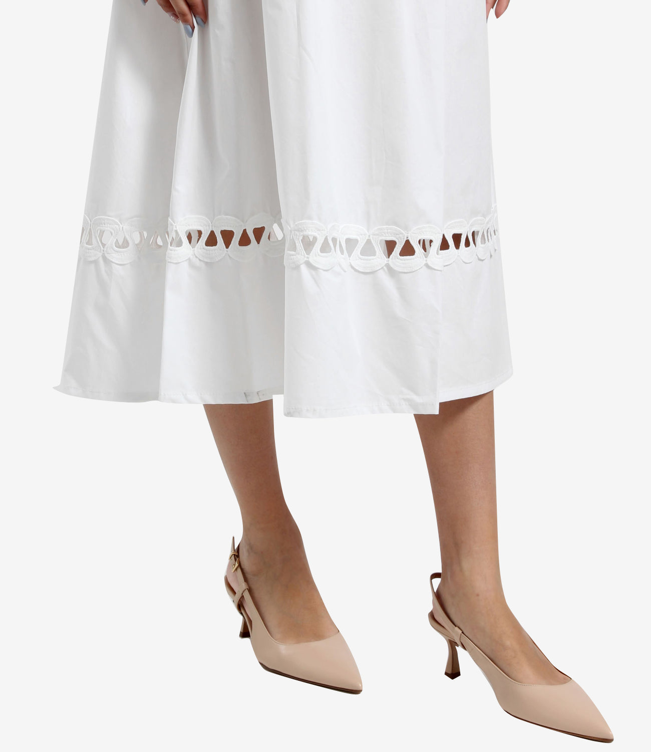 Kaos Icon | White Dress